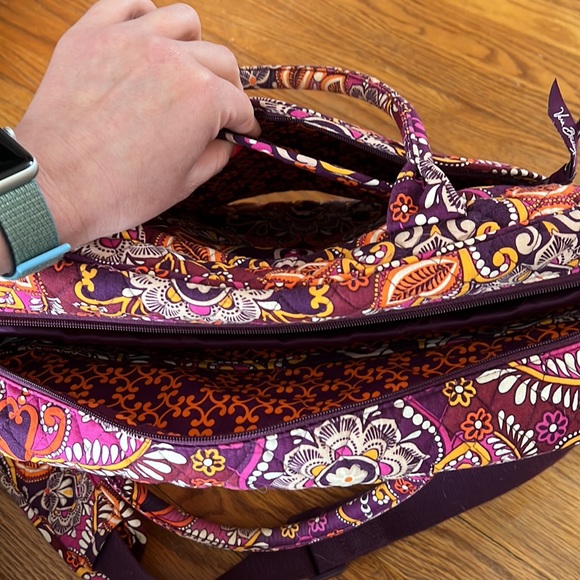 Vera Bradley weekender bag set w/ laptop sleeve, tablet sleeve, and umbrella - Picture 5 of 8